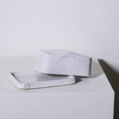 White ceramic European butter dish No. 642 with a glossy finish and minimalist design for countertop use